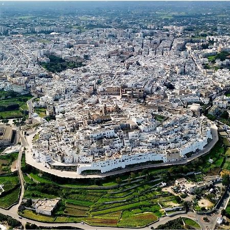 Cà sotto l’arco Acomodação com café da manhã Ostuni Exterior foto