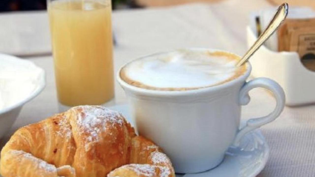 Cà sotto l’arco Acomodação com café da manhã Ostuni Exterior foto