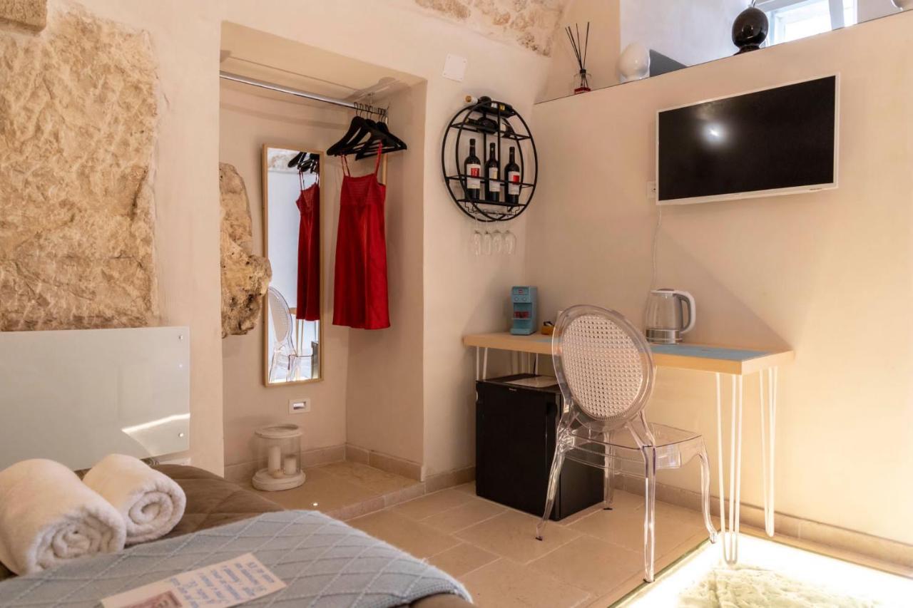 Cà sotto l’arco Acomodação com café da manhã Ostuni Exterior foto
