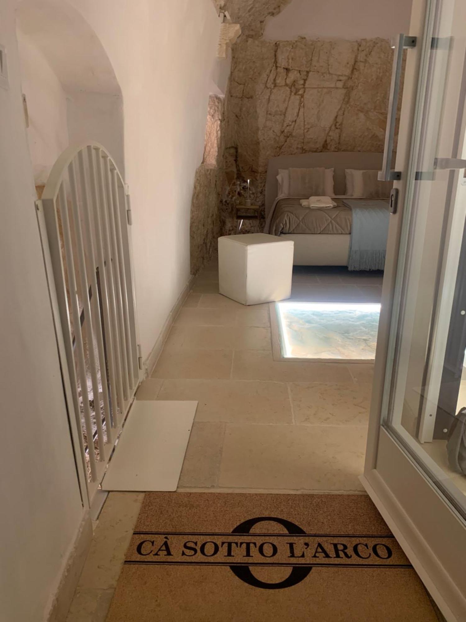 Cà sotto l’arco Acomodação com café da manhã Ostuni Exterior foto