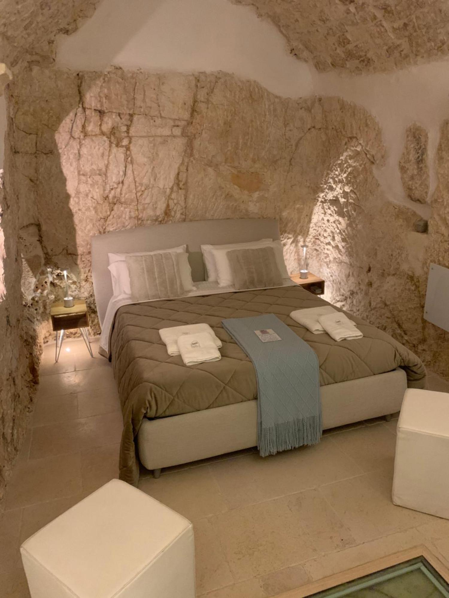 Cà sotto l’arco Acomodação com café da manhã Ostuni Exterior foto
